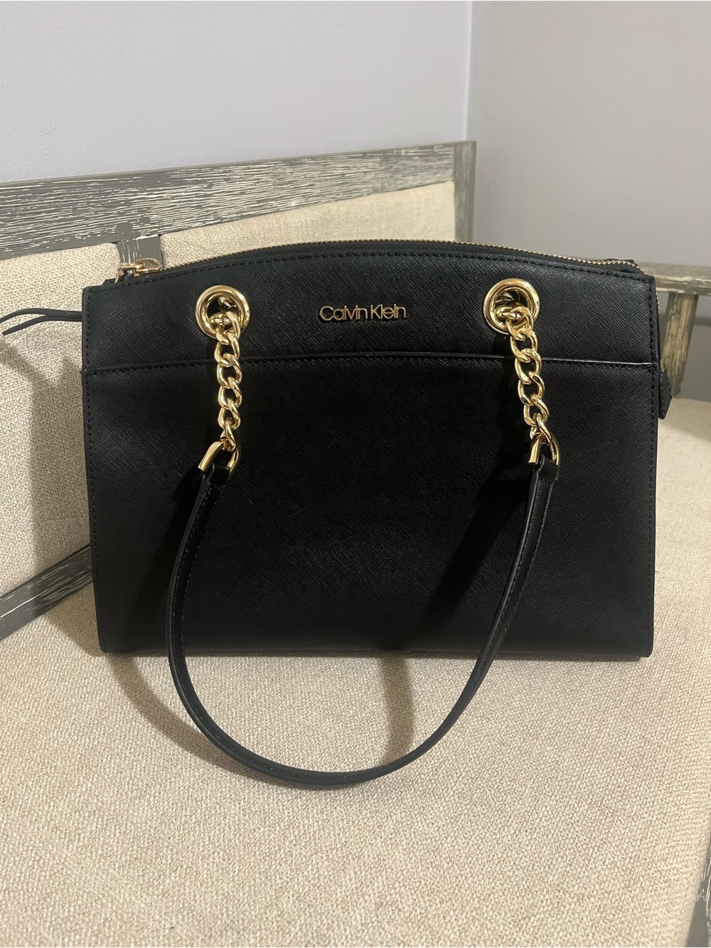 Calvin Klein Black Saffiano Chain Strap Satchel Tote Bag + Adjustable Strap - Picture 2 of 10